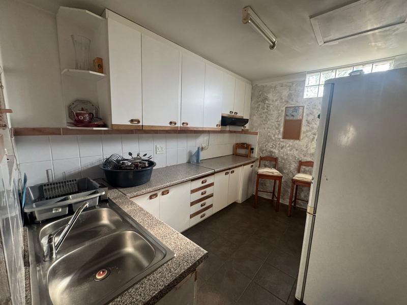 To Let 1 Bedroom Property for Rent in Athlone Western Cape